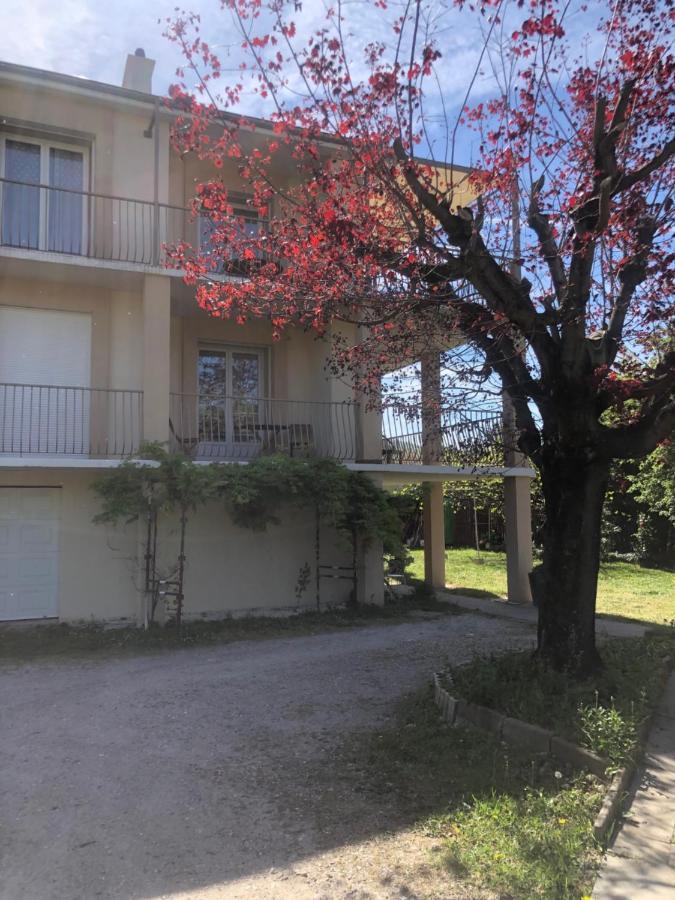 CONDRIEU T3 Climatisé 2ème étage Condrieu Exterior foto